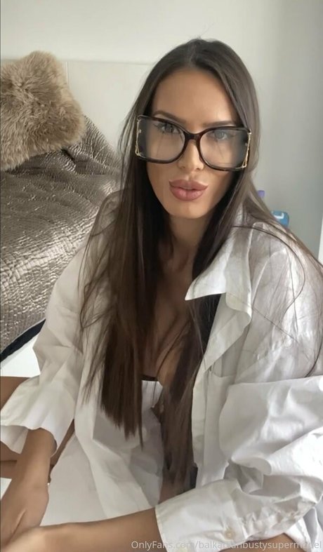 Balkanianbustysupermodel nude leaked OnlyFans photo #1