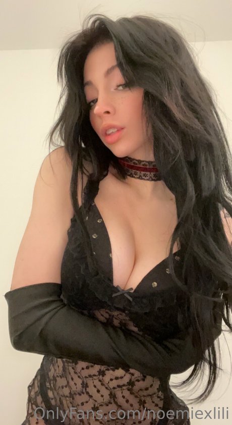 Noemiexlili nude leaked OnlyFans photo #203