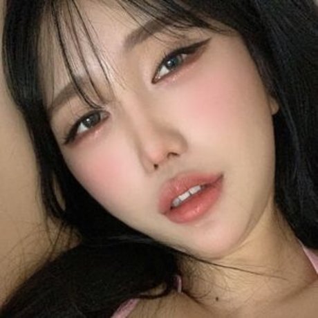 Yunjini nude leaked OnlyFans photo #10