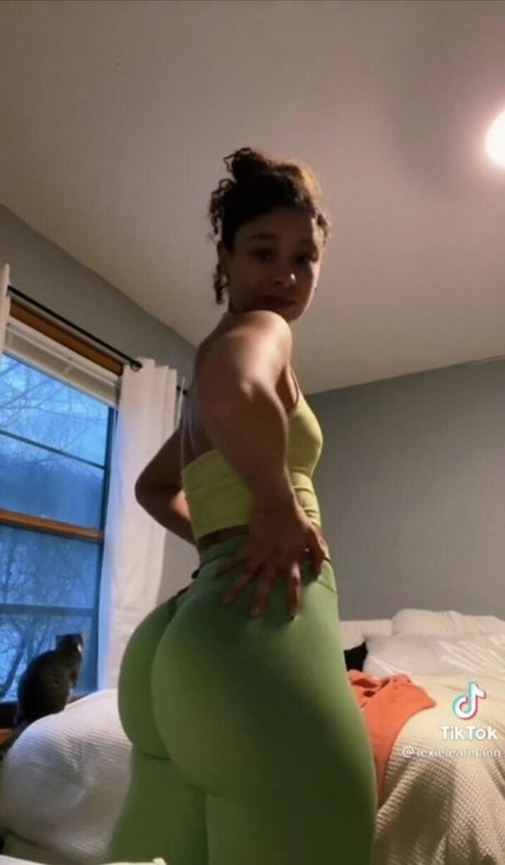 Learmann Twins nude leaked OnlyFans photo #4