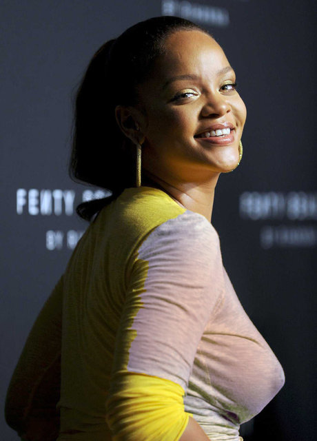 Rihanna nude leaked OnlyFans photo #25