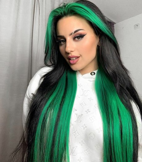 Dilaraa nude leaked OnlyFans photo #18