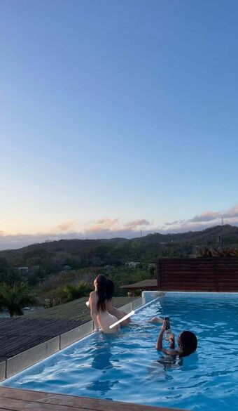 Billie Eilish Nude Leaks OnlyFans Photo 437