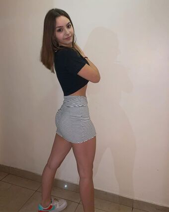 Camila Nerea Gonzalez Nude Leaks OnlyFans Photo 38