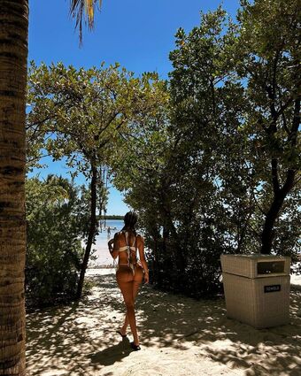 Malu Trevejo Nude Leaks OnlyFans Photo 413