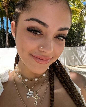 Malu Trevejo Nude Leaks OnlyFans Photo 414