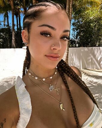 Malu Trevejo Nude Leaks OnlyFans Photo 411