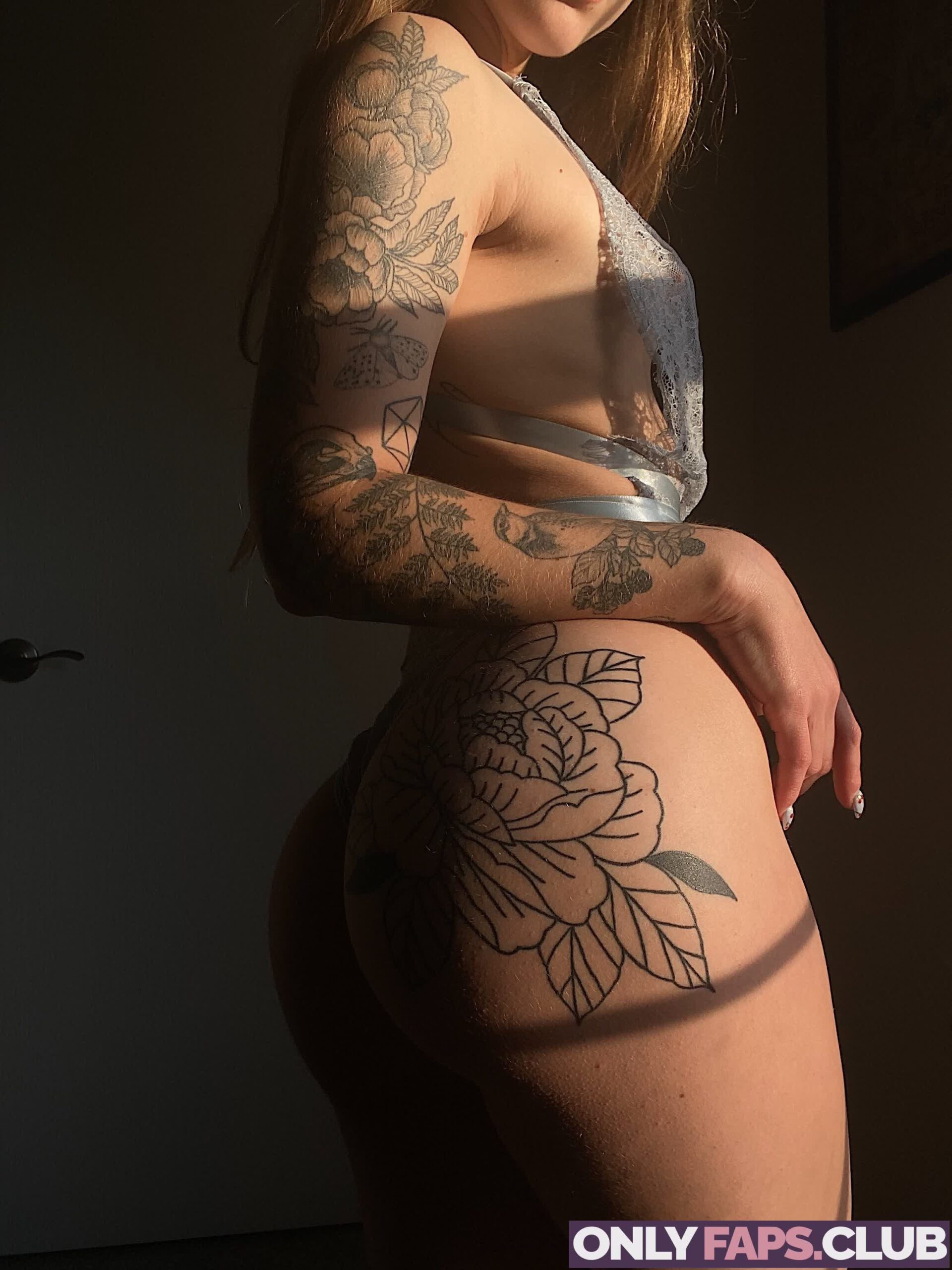 awlivv Nude Leaked Nude Photo 1