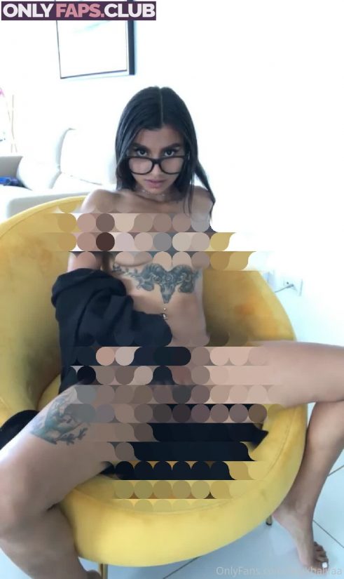 bbykhalifaa Nude Leaked Nude Photo 18