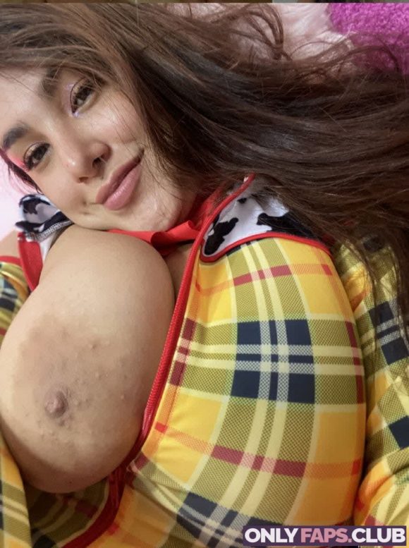 poliamor Nude Leaked Nude Photo 1