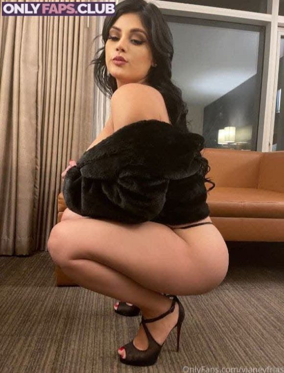 vianeyfrias Nude Leaked Nude Photo 10