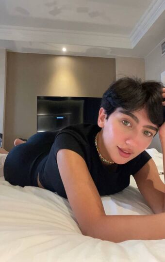 Roz Idrissi Nude Leaks OnlyFans Photo 16