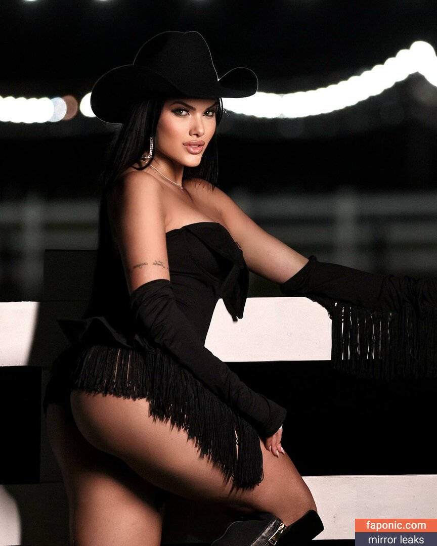 Emily Garcia Nudes FitNakedGirls Photos
