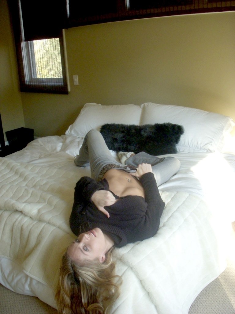 Nude and Fit Amateur Blonde